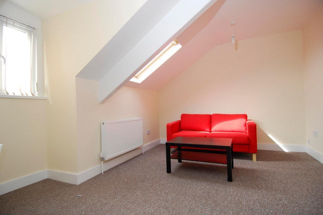 Thumbnail Flat to rent in Woodland Terrace, Flat 6, Plymouth