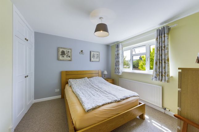 7, Tudor Lodge Road, Gloucestershire photo 4