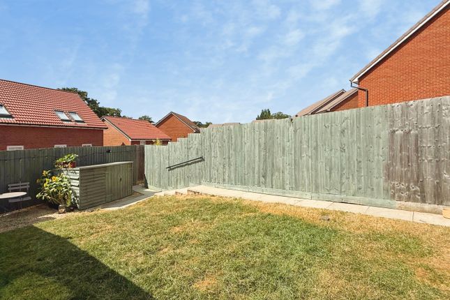 10, Hatherall Drive, Chippenham photo 2