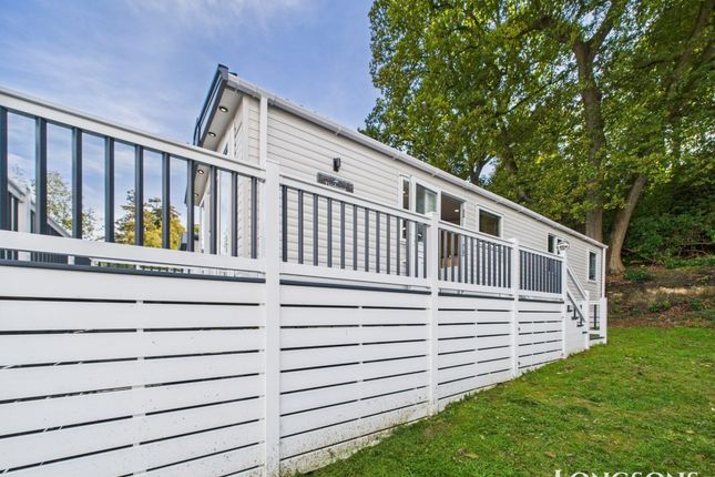 Cam02173G0 Pr0280 Still054