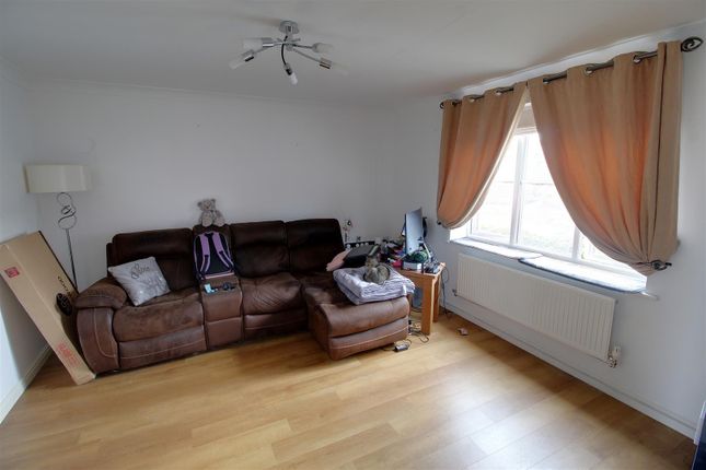 6, Manor Road, Newent photo 2