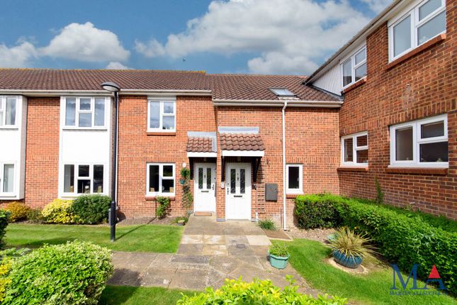 2-bed flat on 3, Yew Tree Court, Borehamwood, £350,000