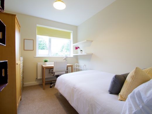 Shared accommodation to rent in Rolleston Drive, Nottingham