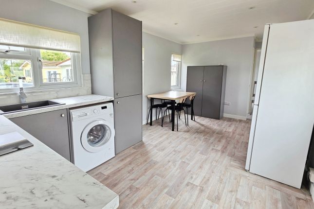 24, Braemar Residential Park, Kirkby Green photo 2