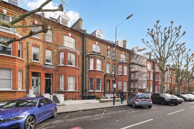 1-bed flat on 206E, Randolph Avenue, London, £515,000
