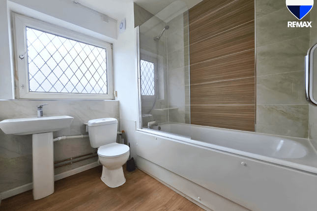 54, Claremont Close, London photo 5