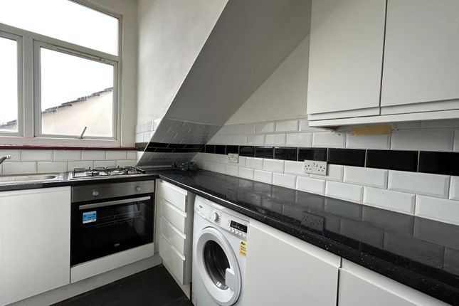 Three Bedroom Flat To Rent On King Street