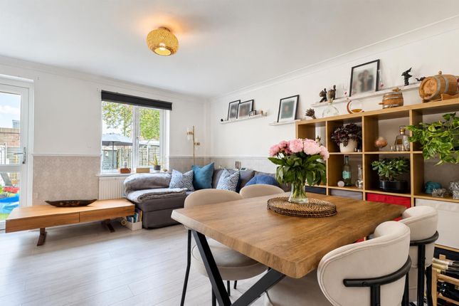 17, Jasper Road, London photo 2
