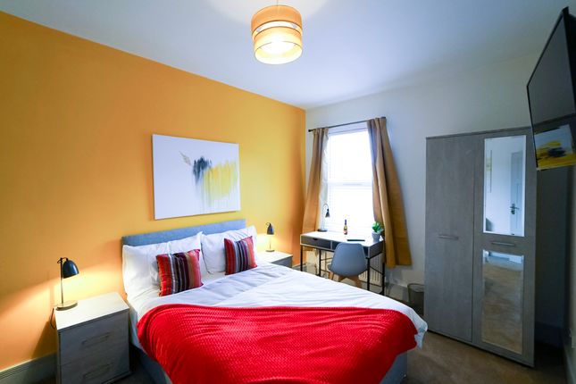 Room to rent in Oxford Road, Reading
