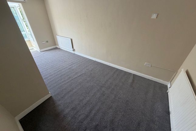 Room 3, 42, Belmont Street, Hampshire photo 4