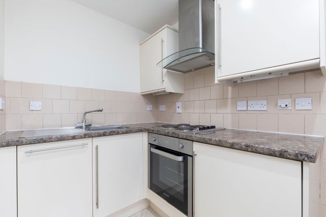 Flat 2, Arkle House-01
