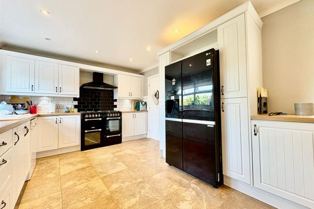 19, Gerrards Fold, Chorley photo 2