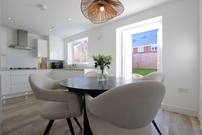 30, Sea View Avenue, Deal photo 3