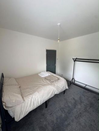 97 Reginald Street, Luton photo 4