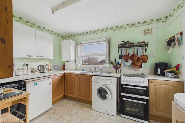 13, Pickersleigh Grove, Malvern photo 2