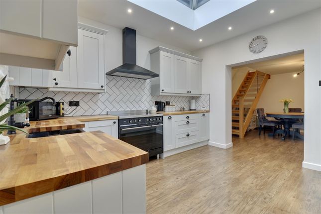 186, Stakes Hill Road, Waterlooville photo 4