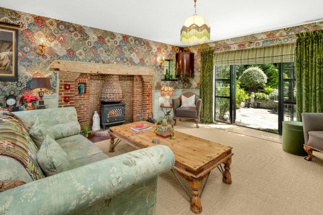 Little Coombe, 34, Clive Road, Surrey photo 4