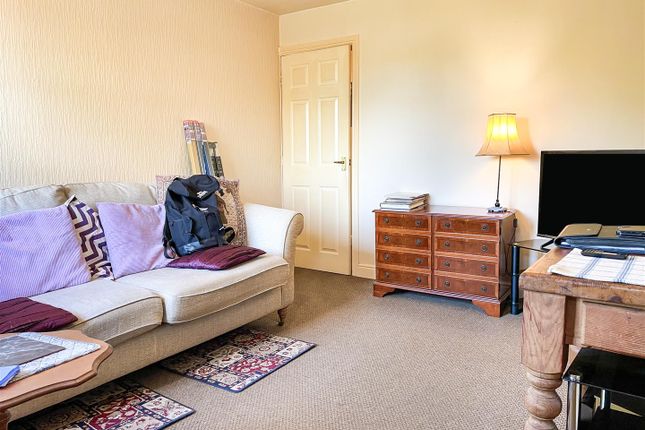 43, Broadway, Bingley photo 3