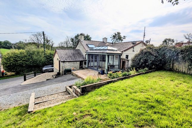Thistle Cottage, Croesyceiliog, Carmarthen photo 2