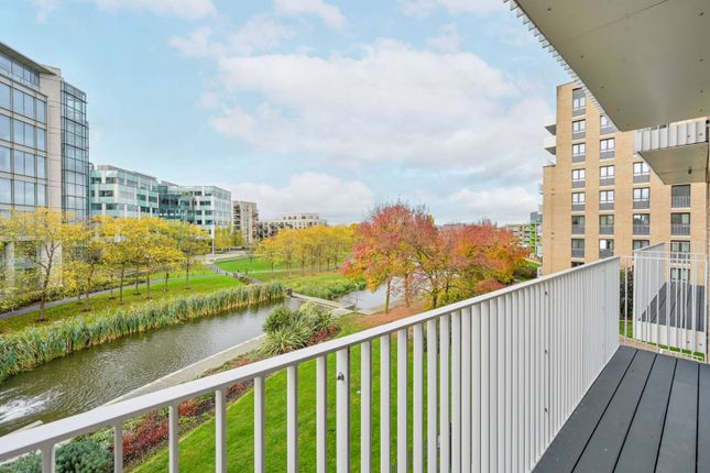 1-bed flat on Regency Heights, Park Royal, £350,000