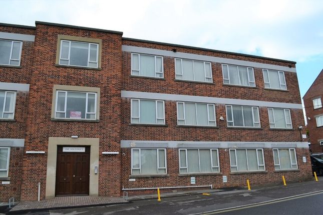 Thumbnail Flat to rent in Goldcroft, Yeovil