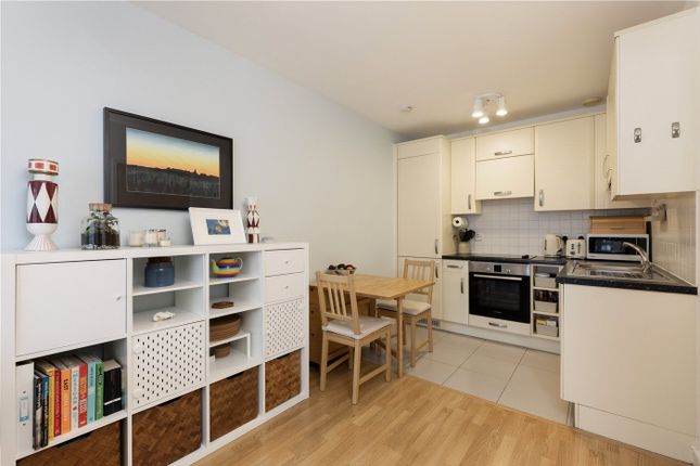 Flat 53, 11, Point Pleasant, London photo 2