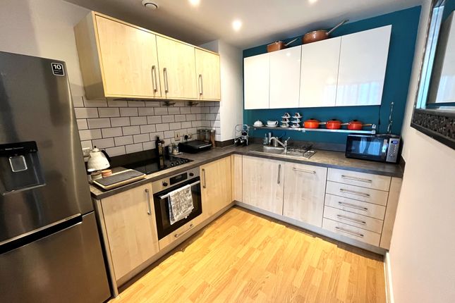 Apt 125, Birmingham photo 3
