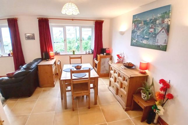Clos Winifred, Borth, Ceredigion Wales photo 4