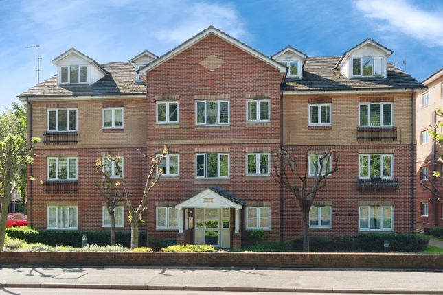 Thumbnail Flat for sale in Godstone Road, Kenley