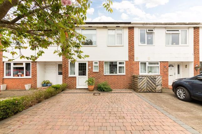 Thumbnail Terraced house for sale in Winterborne Road, Abingdon
