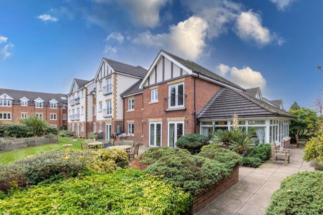 Flat for sale in Calcot Priory, Reading