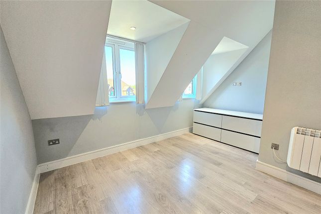 Flat 18,,, Wessex House, Camberley photo 2