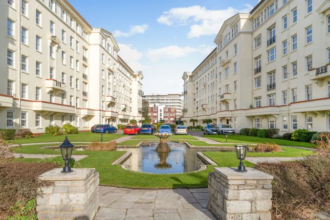 Flat for sale in Bath Road, Bournemouth