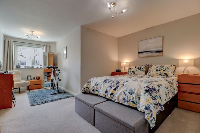 9, Trinity Place, Hazlemere photo 4