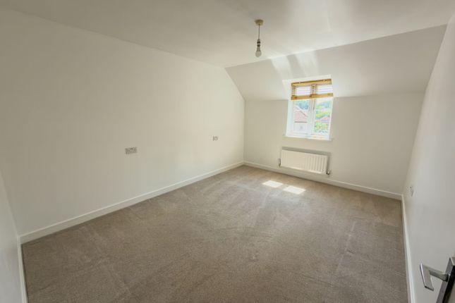 6 Leaze Close, Bristol photo 4