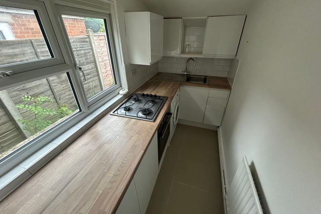 139, Nags Head Road, Enfield photo 4