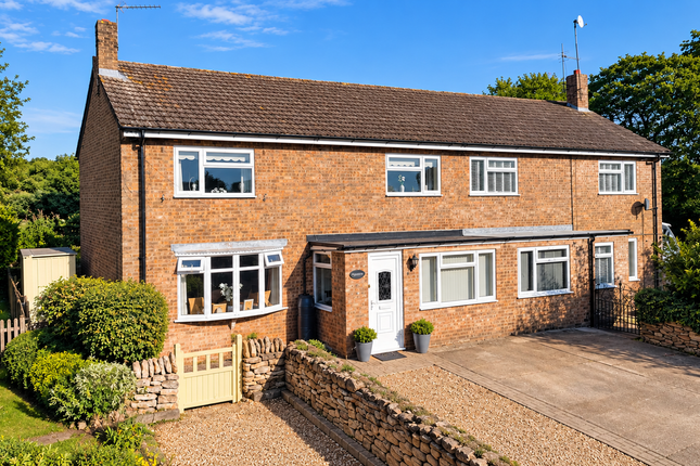 4-bed semi-detached on Chapel Road, Gainsborough, £325,000