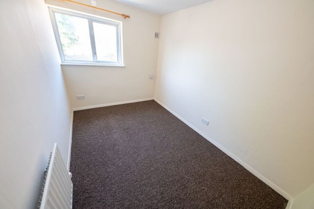 13, Sandleford Road, Havant photo 4