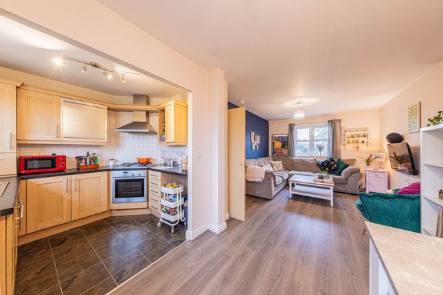 67 Chapelside Close, Warrington photo 4