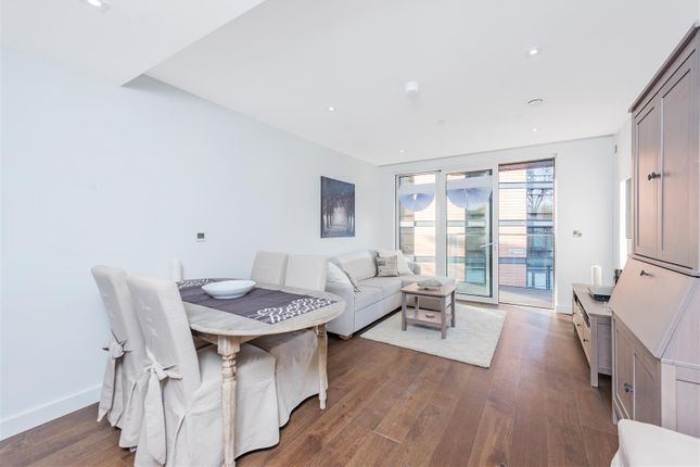 Thumbnail Flat to rent in Palace View, 1 Lambeth High Street, Vauxhall, London