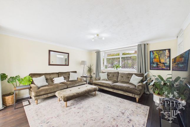 8, Ashwood Close, Middlesbrough photo 2