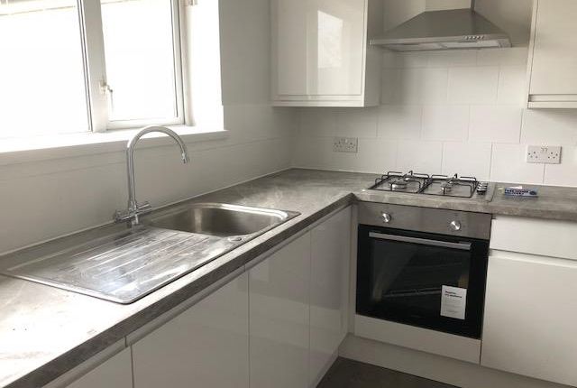 13, Aberford Road, Manchester photo 2