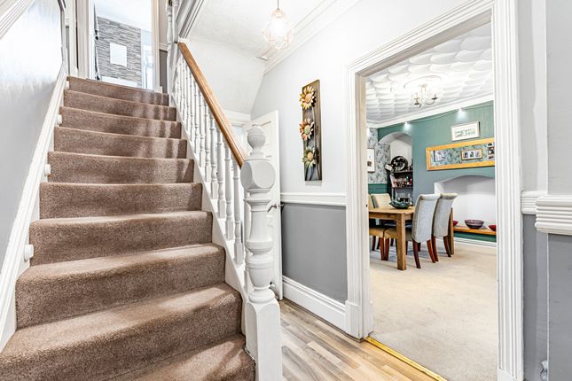 23 Merthyr Road, Pontypridd photo 4