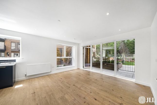 Flat for sale in Blenheim Mansions, Mary Neuner Road, London