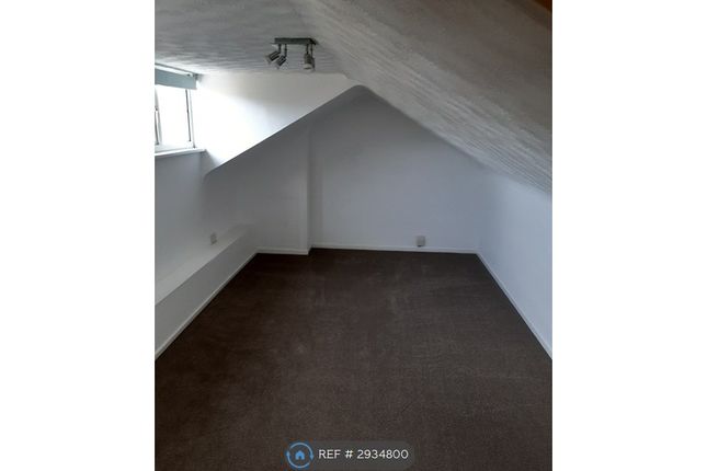 Harbourne Gardens, West End, Southampton photo 5