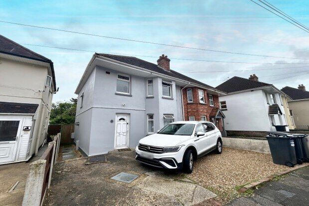 Thumbnail Property to rent in Stanton Road, Bournemouth
