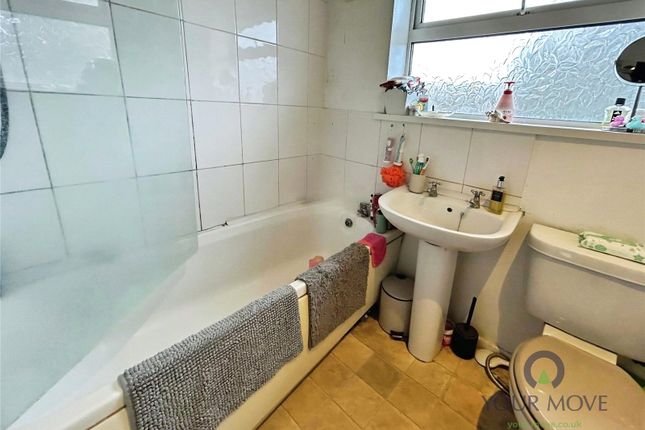 54, Carberry Way, Stoke-on-trent photo 4