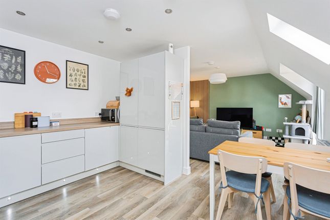 26, Blackberry Drive, Haywards Heath photo 4