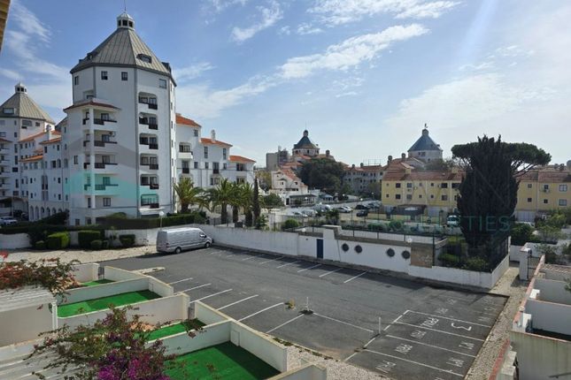 Block of flats for sale in Quarteira, Loulé, Faro