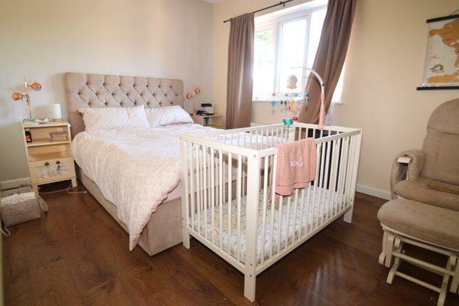 36, Hill View Drive, Welling photo 4